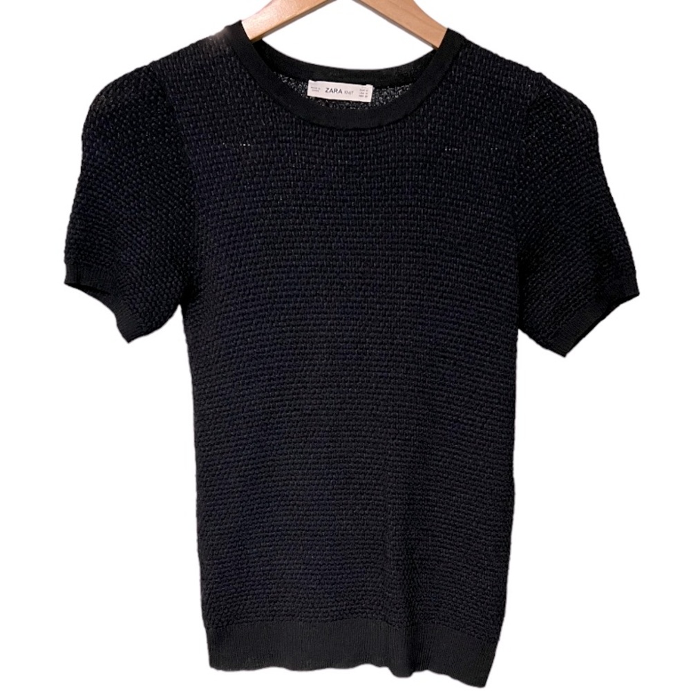 NWOT Zara navy blue knit top.